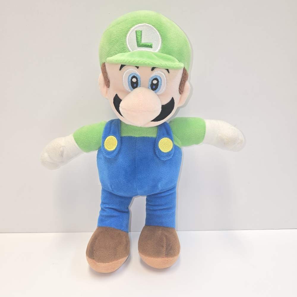 Genuine Nintendo Super Mario LUIGI 11” Stuffed Plush Toy